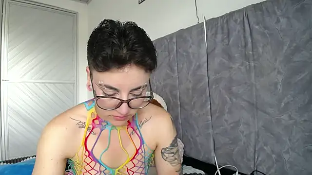 linda 33 online show from 04.25.26