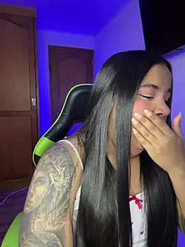 Snapshot of leila_22 chatting on 02.08.26 leila 22 online show from 02.08.26