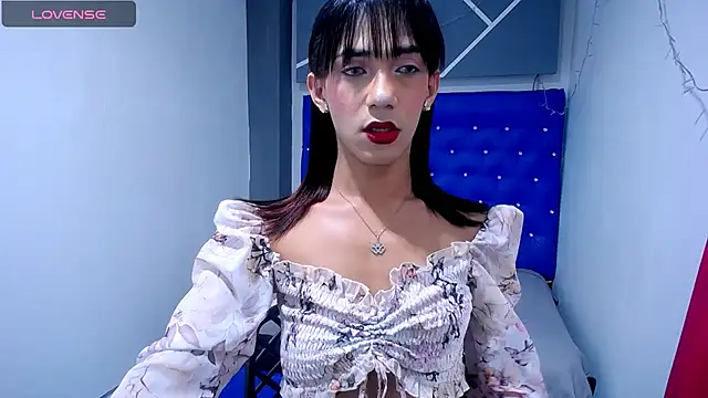 Snapshot of KatrinaQueen1 chatting on 10.21.25 KatrinaQueen1 online show from 10.21.25