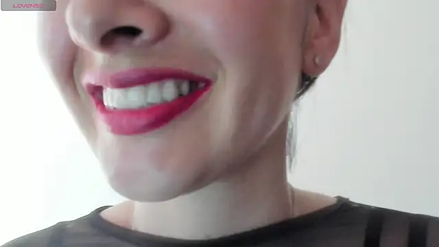 queen fetish online show from 11.24.25