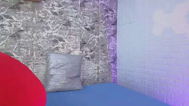 Snapshot of CarolRodriguez_ chatting on 10.13.25 CarolRodriguez online show from 10.13.25