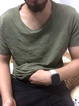 Snapshot of Arabian-B chatting on 10.15.25 Arabian-B online show from 10.15.25