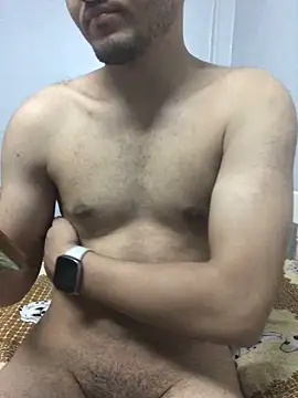 Snapshot of Arabian-B chatting on 10.28.25 Arabian-B online show from 10.28.25