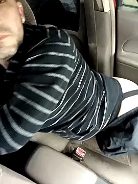 Snapshot of prettyboi6992 chatting on 03.19.25 prettyboi6992 online show from 03.19.25