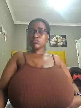 Snapshot of Bustygoddess32 chatting on 12.15.24 Bustygoddess32 online show from 12.15.24