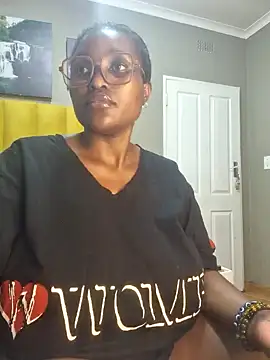Snapshot of Bustygoddess32 chatting on 12.31.24 Bustygoddess32 online show from 12.31.24