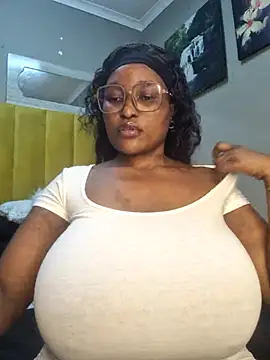 Snapshot of Bustygoddess32 chatting on 03.21.25 Bustygoddess32 online show from 03.21.25