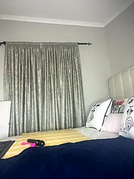 Snapshot of Bustygoddess32 chatting on 10.04.25 Bustygoddess32 online show from 10.04.25