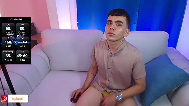 Snapshot of Jey_keler1 chatting on 10.10.25 Jey keler1 online show from 10.10.25
