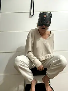 LadyScarlett-xk online show from 12.04.24