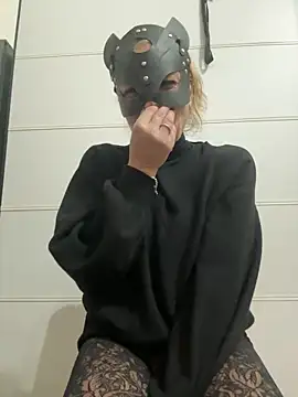 LadyScarlett-xk online show from 12.17.24