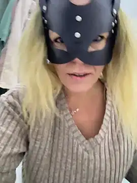 LadyScarlett-xk online show from 01.10.25