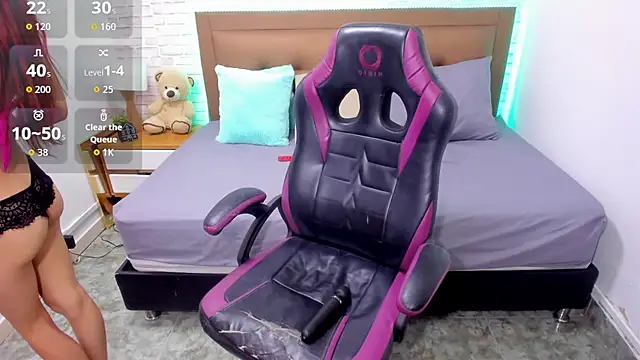 Snapshot of julieth_love_ chatting on 10.03.25 julieth love online show from 10.03.25