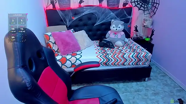 Snapshot of julieth_love_ chatting on 10.24.25 julieth love online show from 10.24.25