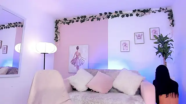 Kim ev online show from 12.04.24