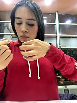 Kim ev online show from 10.15.25