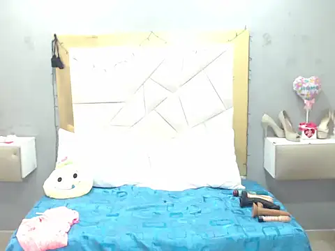 CanellaHotx online show from 02.20.25