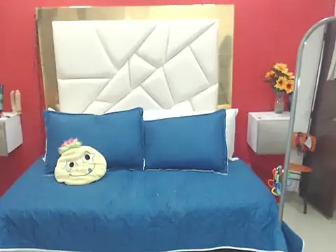 CanellaHotx online show from 09.09.25