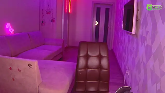 AmaliaQueen online show from 10.24.25