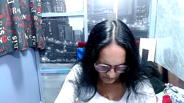 Snapshot of Nastylatinaxxx chatting on 01.19.25 Nastylatinaxxx online show from 01.19.25