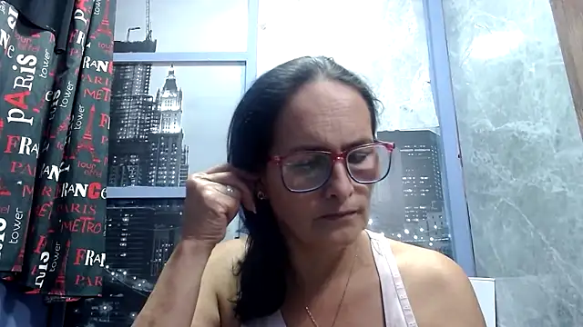 Snapshot of Nastylatinaxxx chatting on 03.04.25 Nastylatinaxxx online show from 03.04.25