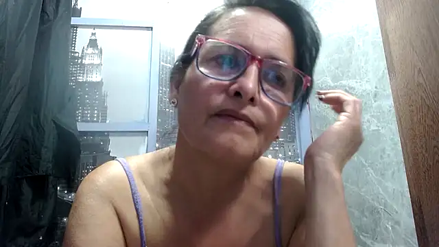 Snapshot of Nastylatinaxxx chatting on 09.12.25 Nastylatinaxxx online show from 09.12.25