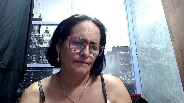 Snapshot of Nastylatinaxxx chatting on 11.04.25 Nastylatinaxxx online show from 11.04.25