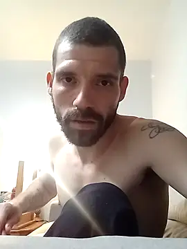 Snapshot of RuleMasterX chatting on 11.09.25 RuleMasterX online show from 11.09.25