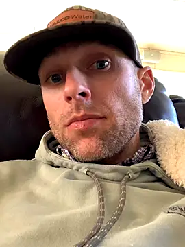 Snapshot of jeffyisabell chatting on 12.07.24 jeffyisabell online show from 12.07.24