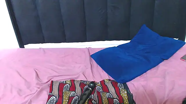 Snapshot of EBONY_WILD_ASS chatting on 09.27.25 EBONY WILD ASS online show from 09.27.25