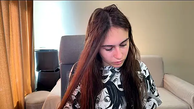 Snapshot of AliceKolltt chatting on 09.26.25 AliceKolltt online show from 09.26.25