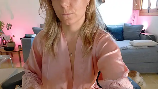 Snapshot of angela_88 chatting on 02.23.25 angela 88 online show from 02.23.25