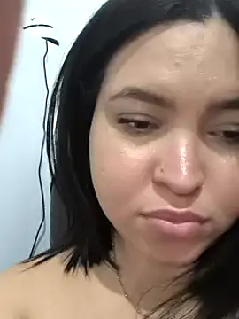 Snapshot of Selena_sweett chatting on 09.17.25 Selena sweett online show from 09.17.25