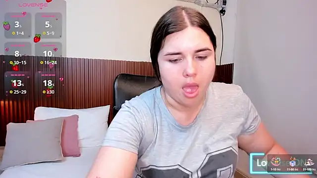 Snapshot of Aabby_lee chatting on 10.12.25 Aabby lee online show from 10.12.25