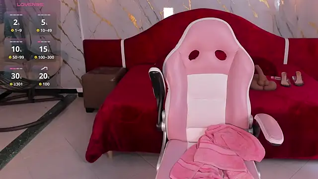 Snapshot of katia_bigboobs1 chatting on 02.04.26 katia bigboobs1 online show from 02.04.26