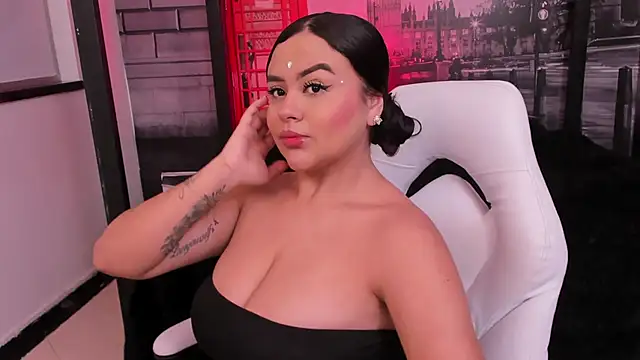 Snapshot of katia_bigboobs1 chatting on 02.17.26 katia bigboobs1 online show from 02.17.26