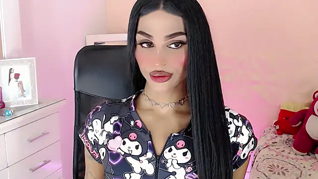 Snapshot of amal_baddell chatting on 10.20.25 amal baddell online show from 10.20.25