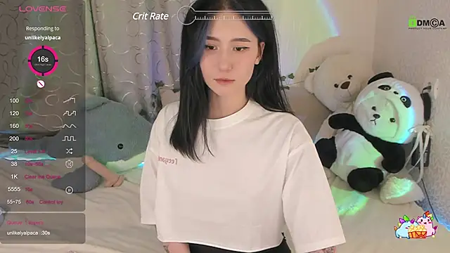 Snapshot of EmmaHixLove chatting on 12.01.24 EmmaHixLove online show from 12.01.24