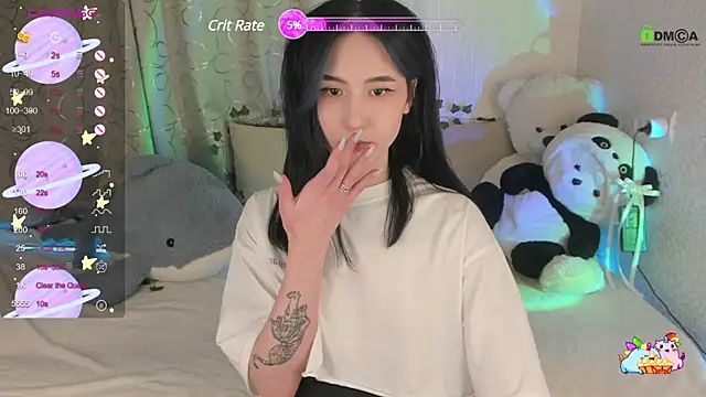 Snapshot of EmmaHixLove chatting on 12.07.24 EmmaHixLove online show from 12.07.24