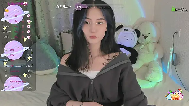 Snapshot of EmmaHixLove chatting on 12.16.24 EmmaHixLove online show from 12.16.24