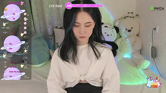 Snapshot of EmmaHixLove chatting on 12.17.24 EmmaHixLove online show from 12.17.24
