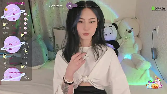 Snapshot of EmmaHixLove chatting on 12.18.24 EmmaHixLove online show from 12.18.24