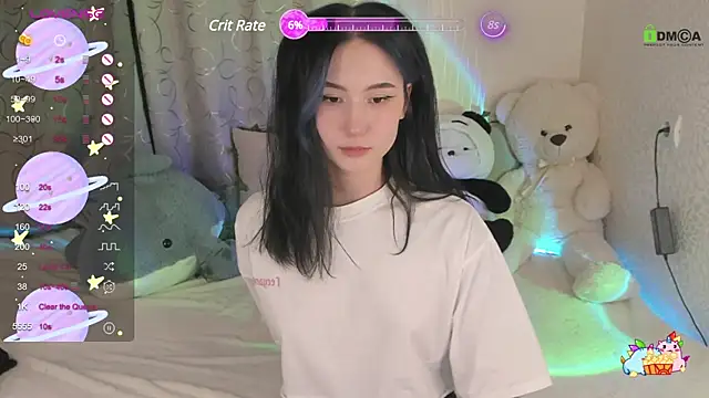Snapshot of EmmaHixLove chatting on 12.20.24 EmmaHixLove online show from 12.20.24