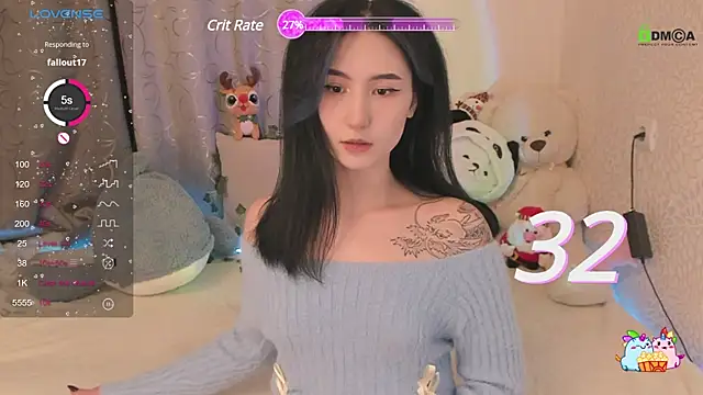 Snapshot of EmmaHixLove chatting on 01.02.25 EmmaHixLove online show from 01.02.25