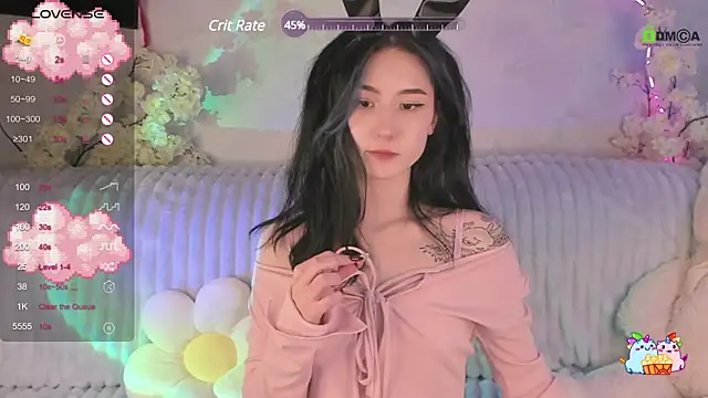 Snapshot of EmmaHixLove chatting on 01.18.25 EmmaHixLove online show from 01.18.25