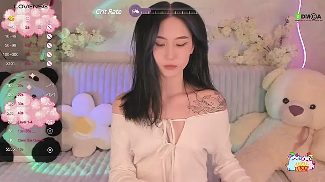 Snapshot of EmmaHixLove chatting on 01.28.25 EmmaHixLove online show from 01.28.25