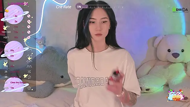 Snapshot of EmmaHixLove chatting on 02.15.25 EmmaHixLove online show from 02.15.25