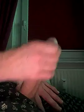 Snapshot of Frank22xx chatting on 12.18.25 Frank22xx online show from 12.18.25