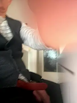 Snapshot of Frank22xx chatting on 01.12.26 Frank22xx online show from 01.12.26