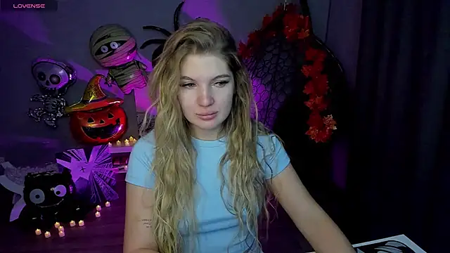 lily williamss online show from 10.12.25